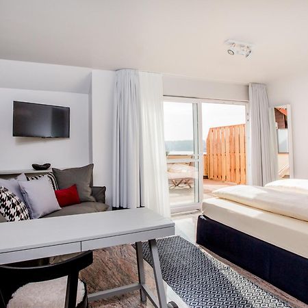 Seehotel Niedernberg - Das Dorf Am See Eksteriør billede