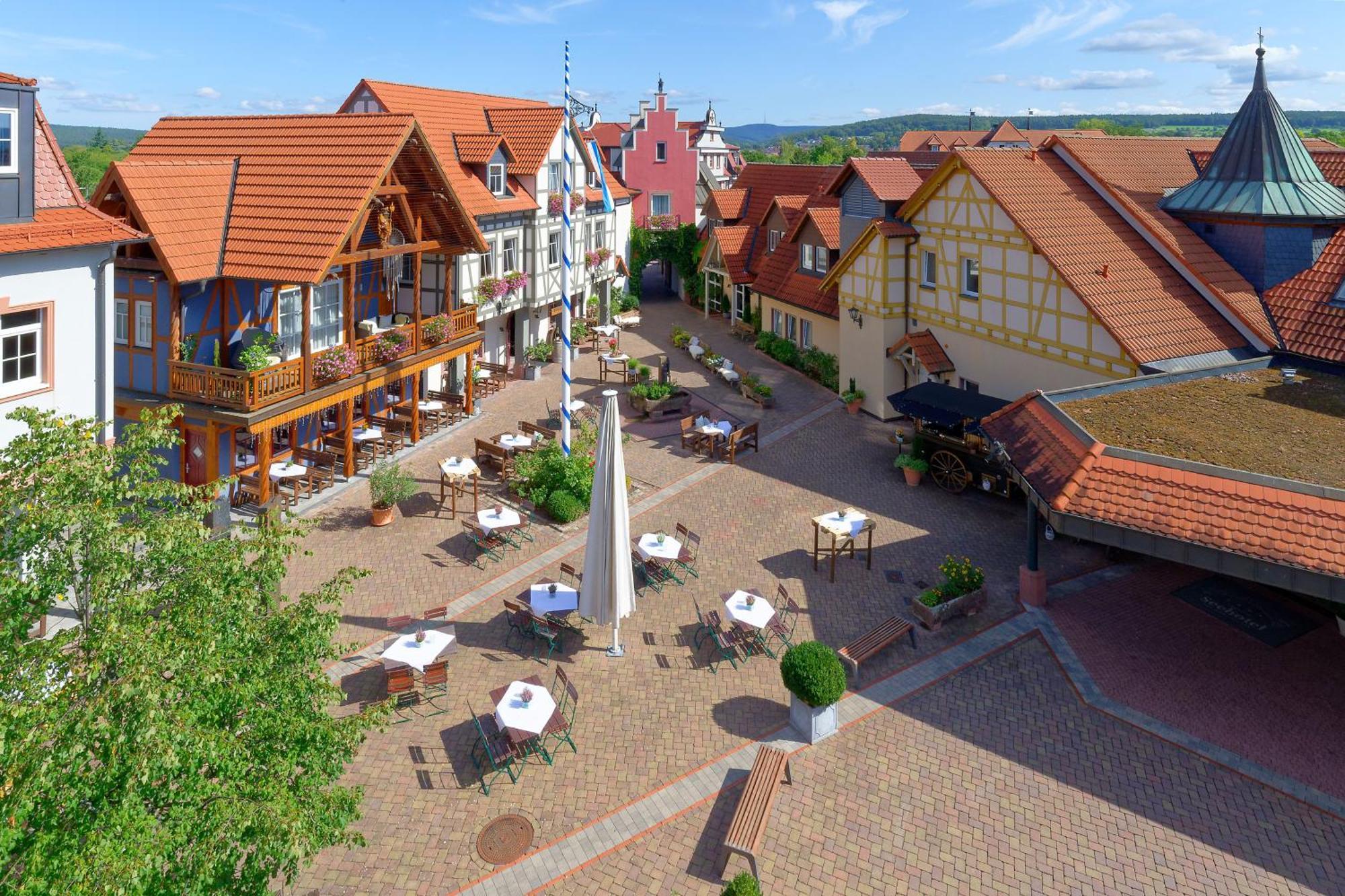 Seehotel Niedernberg - Das Dorf Am See Eksteriør billede