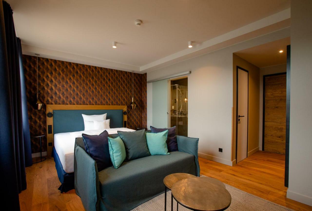 Seehotel Niedernberg - Das Dorf Am See Eksteriør billede