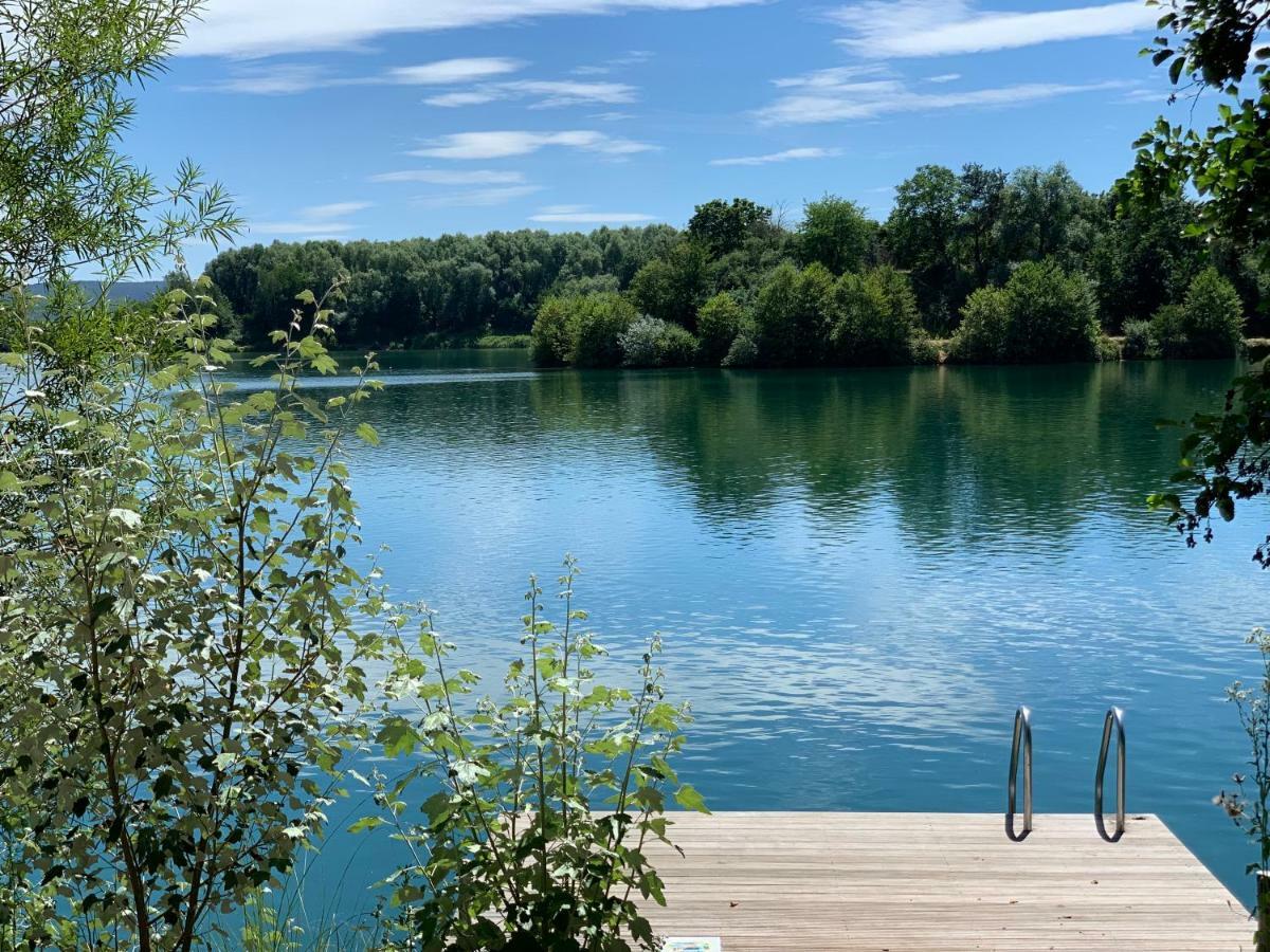 Seehotel Niedernberg - Das Dorf Am See Eksteriør billede