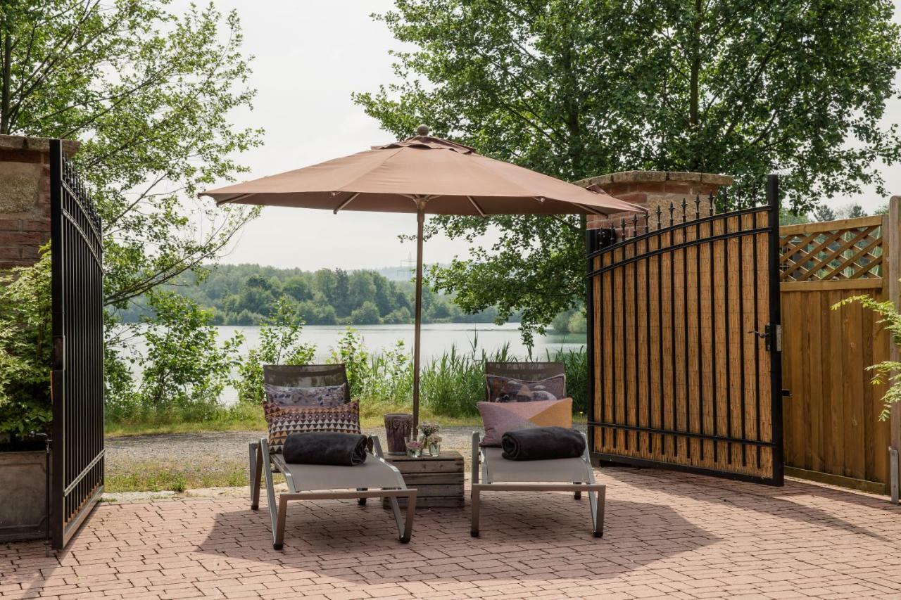Seehotel Niedernberg - Das Dorf Am See Eksteriør billede